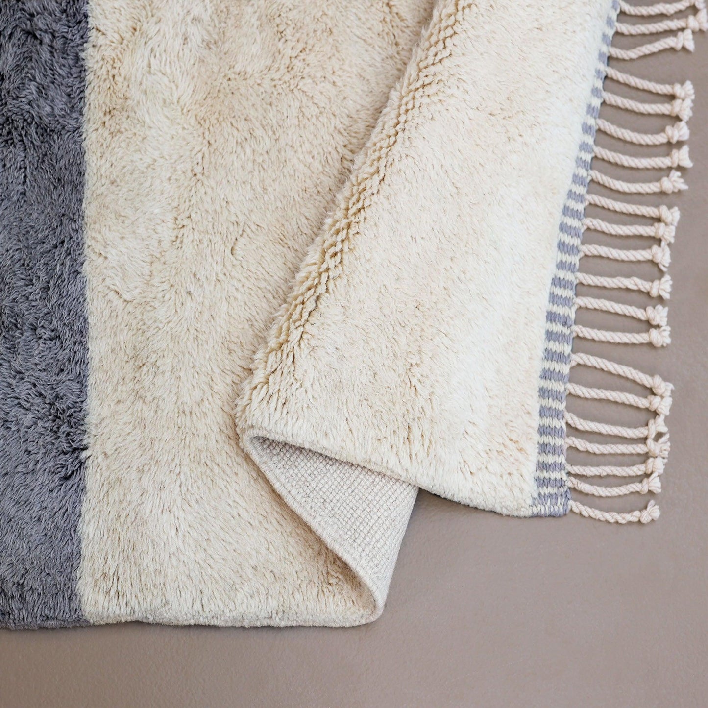 IN STOCK - NASNAS MOON GREY - Barbary Wool